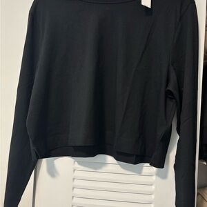*PACK OF 2* Black and White Gap Cotton Long Sleeve Cropped Tees XL